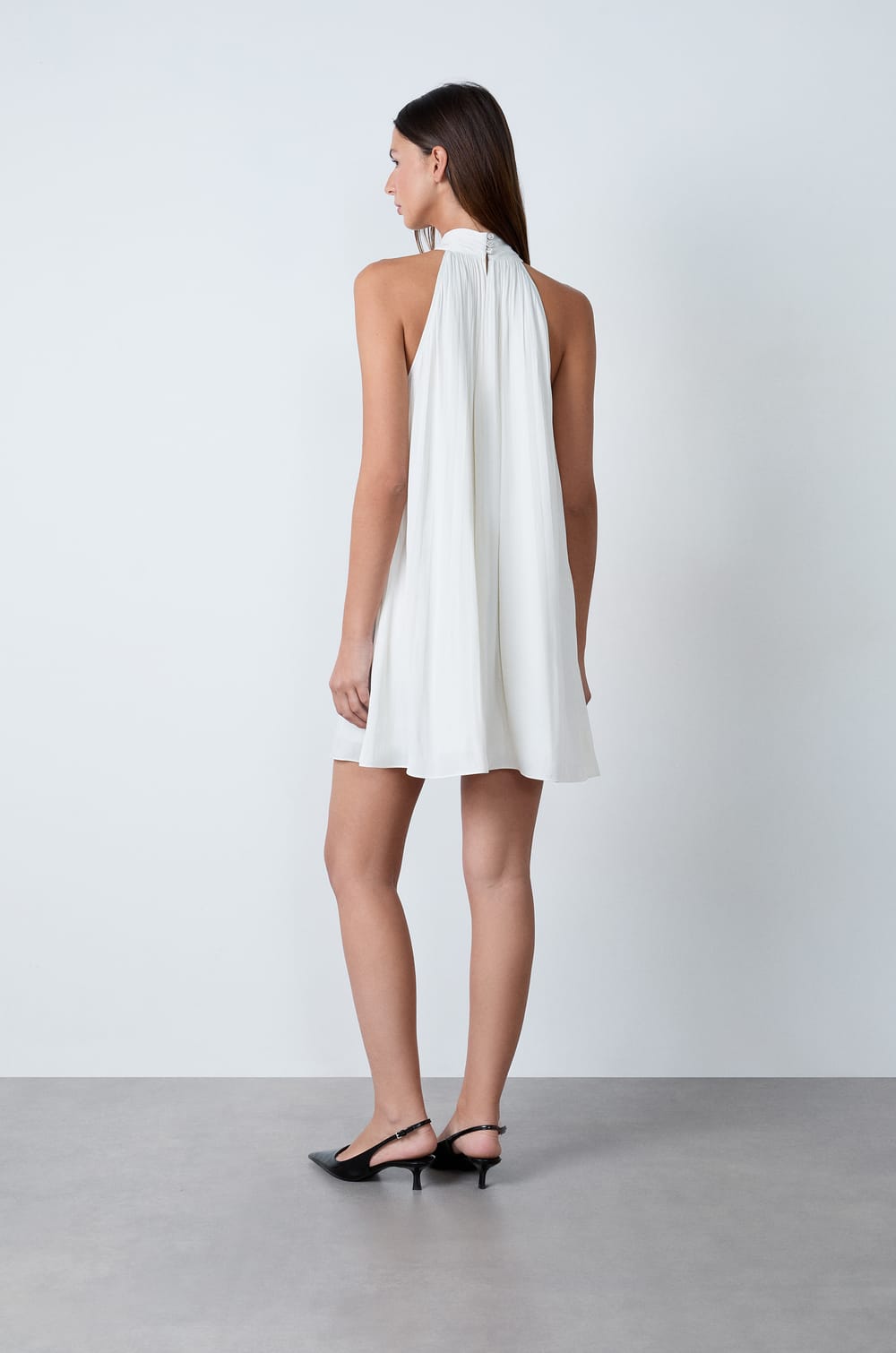 Short Halterneck Dress;${refinementColor}