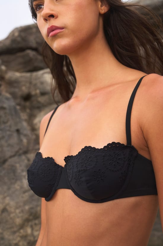 Bügel Bikini-Top mit Stickerei;${refinementColor}