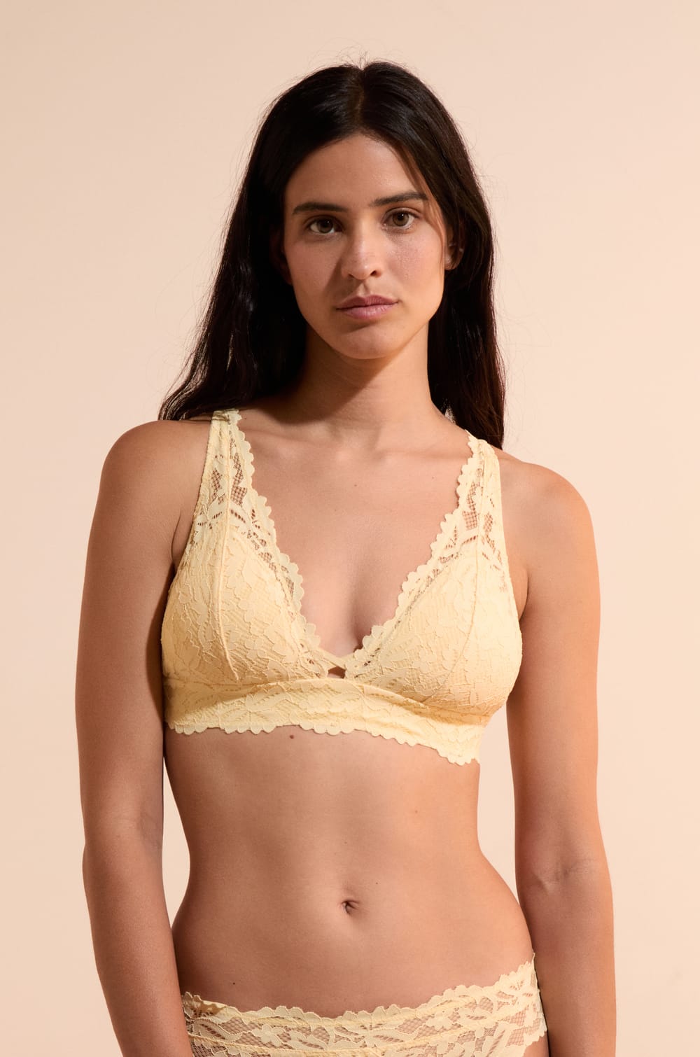 Bra N.8 - The Wireless Triangle;${refinementColor}