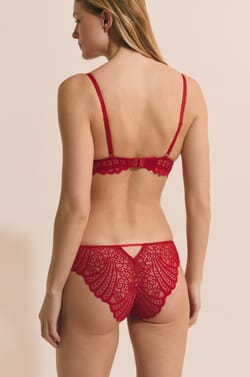 Culotte en dentelle;${refinementColor}