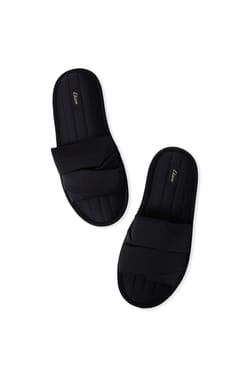 Chaussons tongs;${refinementColor}