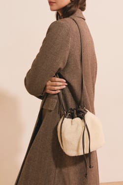 Sac besace en bandouli&egrave;re;${refinementColor}