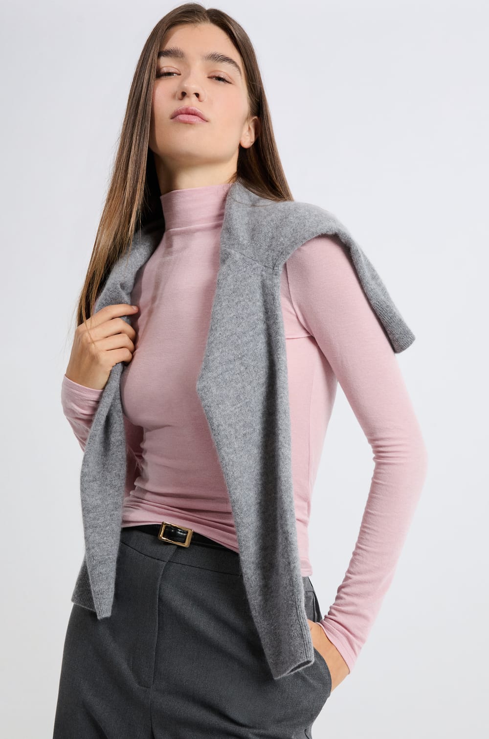 Long-sleeved high neck T-shirt;${refinementColor}