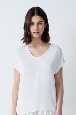 Top liso manga corta;${refinementColor}