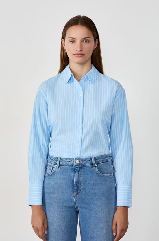 Chemise manches longues en coton ceinturée;${refinementColor}