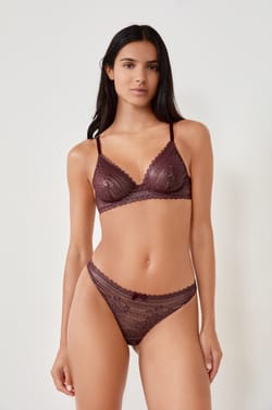Tanga en dentelle effet irisé;${refinementColor}