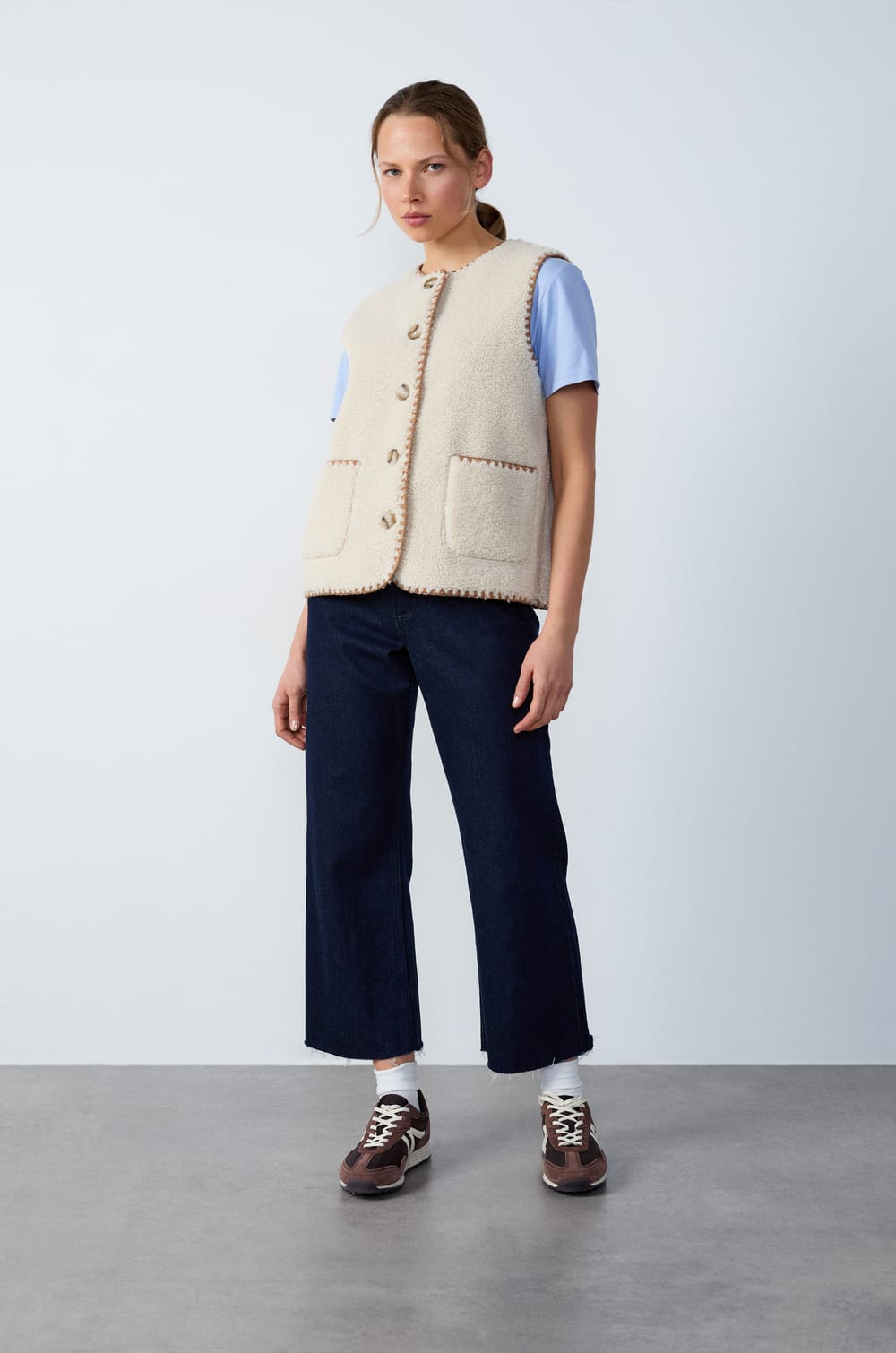 Sleeveless Bouclé Effect Jacket;${refinementColor}