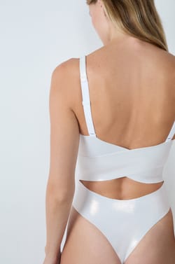 No Bra Effect Bodysuit;${refinementColor}