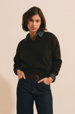 Pull col V en maile;${refinementColor}
