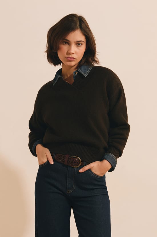 Pull col V en maile;${refinementColor}