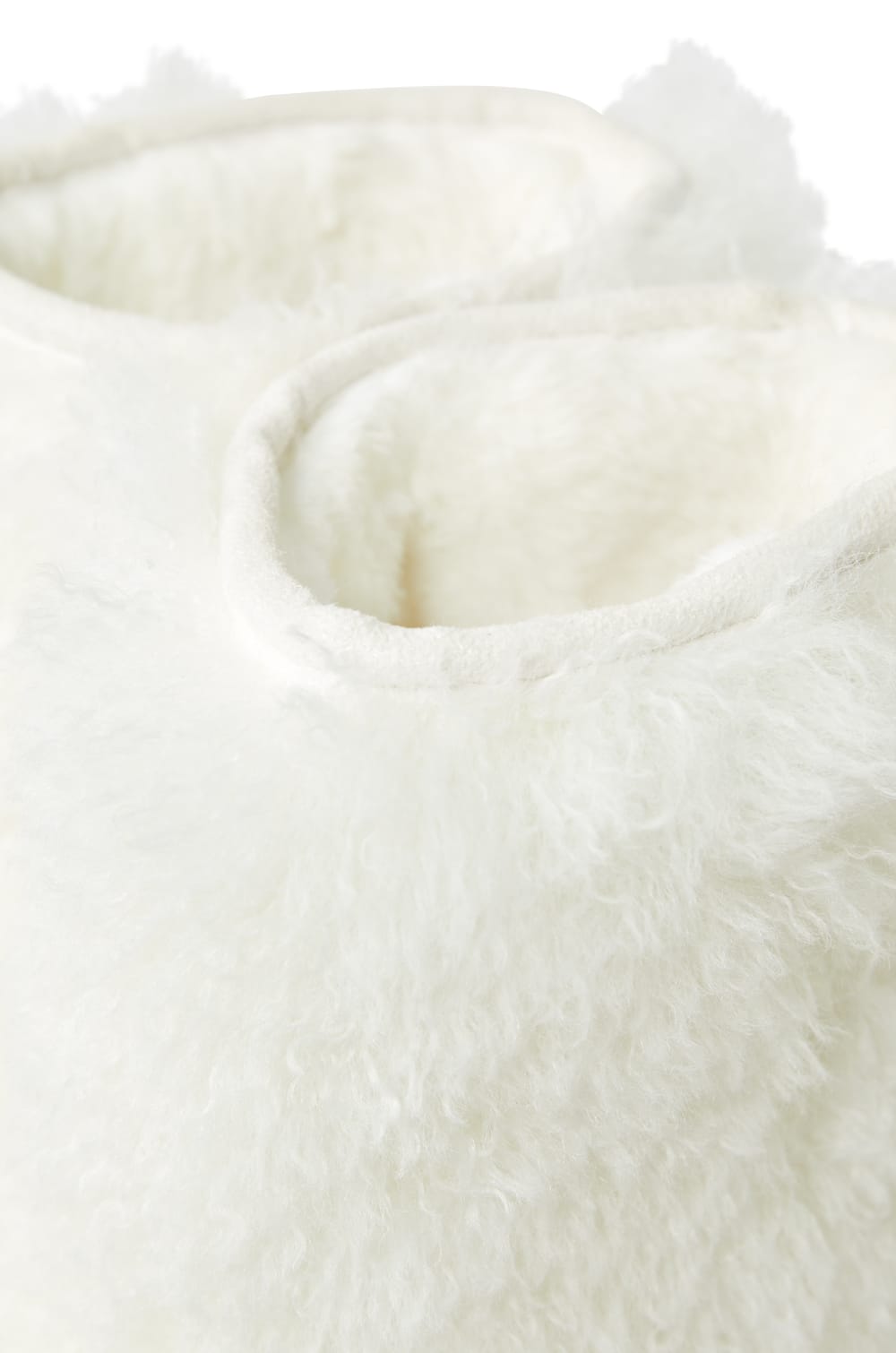 Chaussons bottines avec fausse fourrure;${refinementColor}