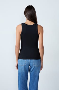 Geripptes Top;${refinementColor}