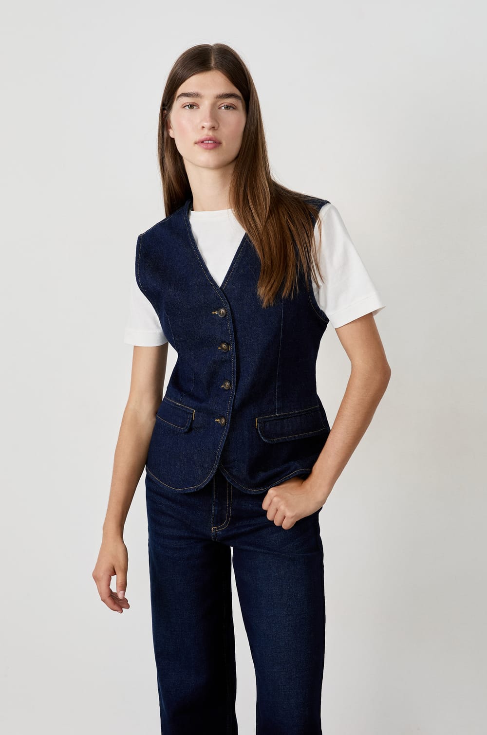  Gilet sans manches à boutons;${refinementColor}