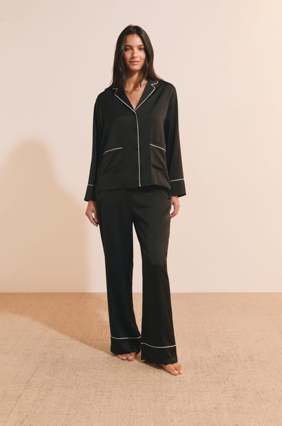 Pantalon de pyjama satin&eacute;e;${refinementColor}
