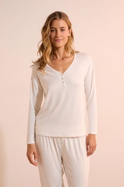Camiseta de pijama de modal de manga larga de modal;${refinementColor}