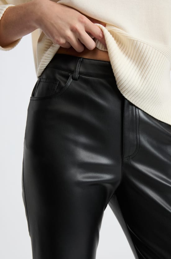 Pantalon large en effet cuir;${refinementColor}