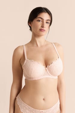Sujetador N.4 - Copas finas con bordado;${refinementColor}