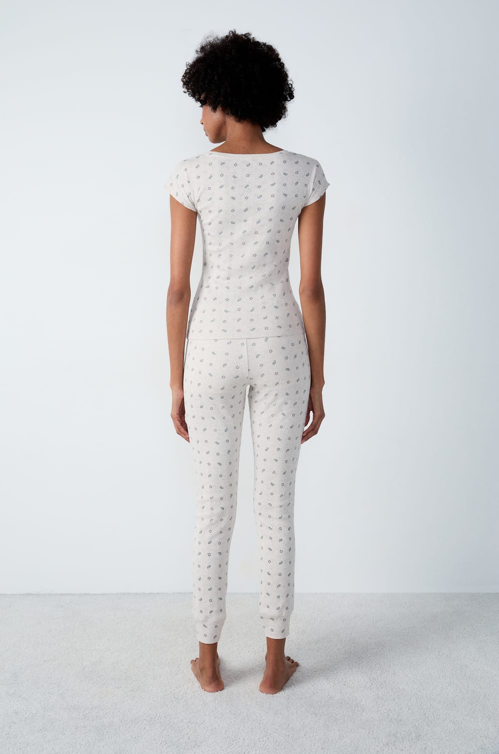 Short-sleeved cotton T-shirt with heart-shaped pointelle pattern;${refinementColor}