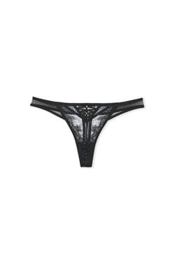 String en dentelle;${refinementColor}