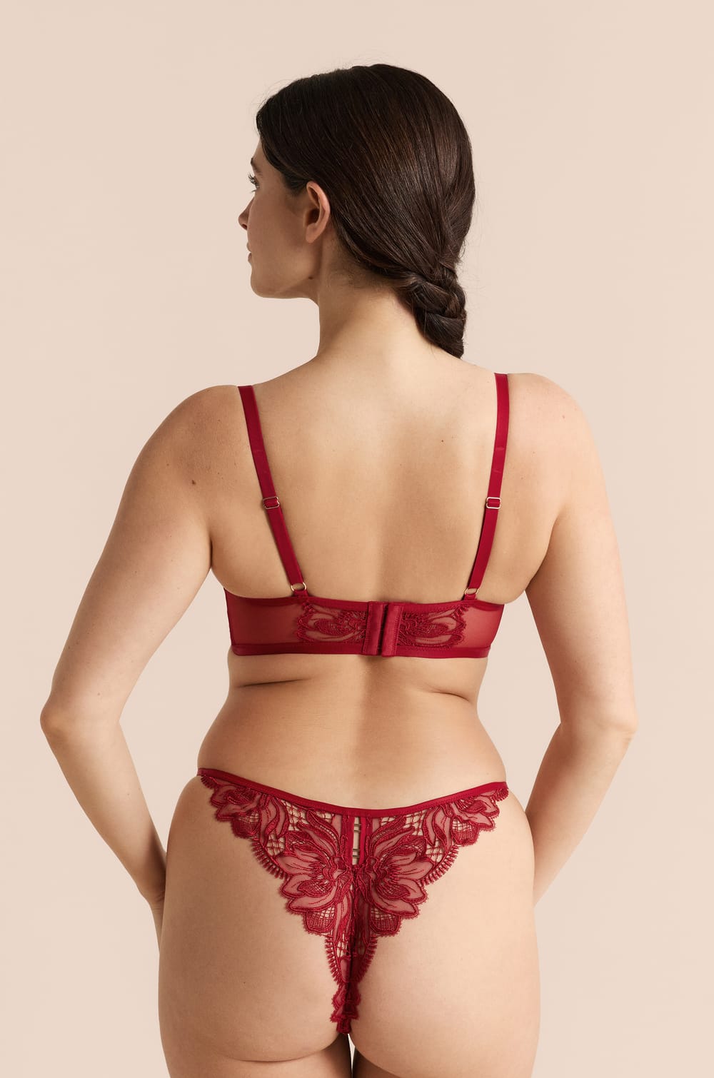 Bustier Bra in Guipure Lace;${refinementColor}