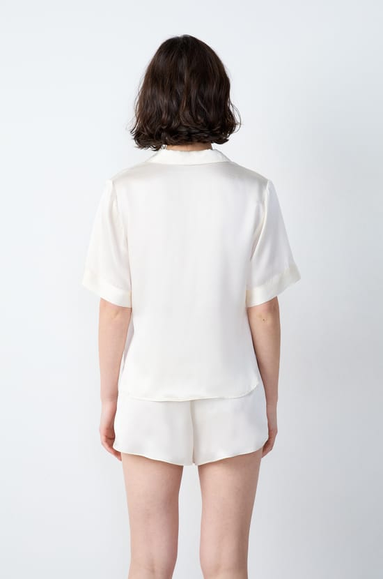 Kurzärmeliges Pyjama-Hemd aus Seide;${refinementColor}
