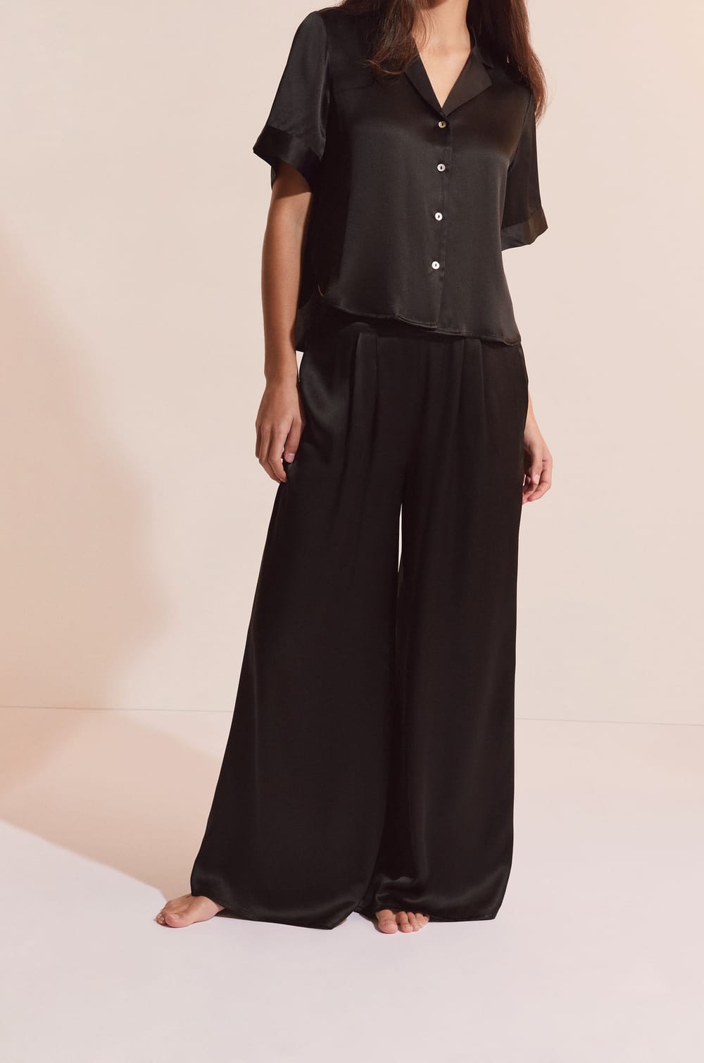 Pantalon de pyjama large en soie;${refinementColor}