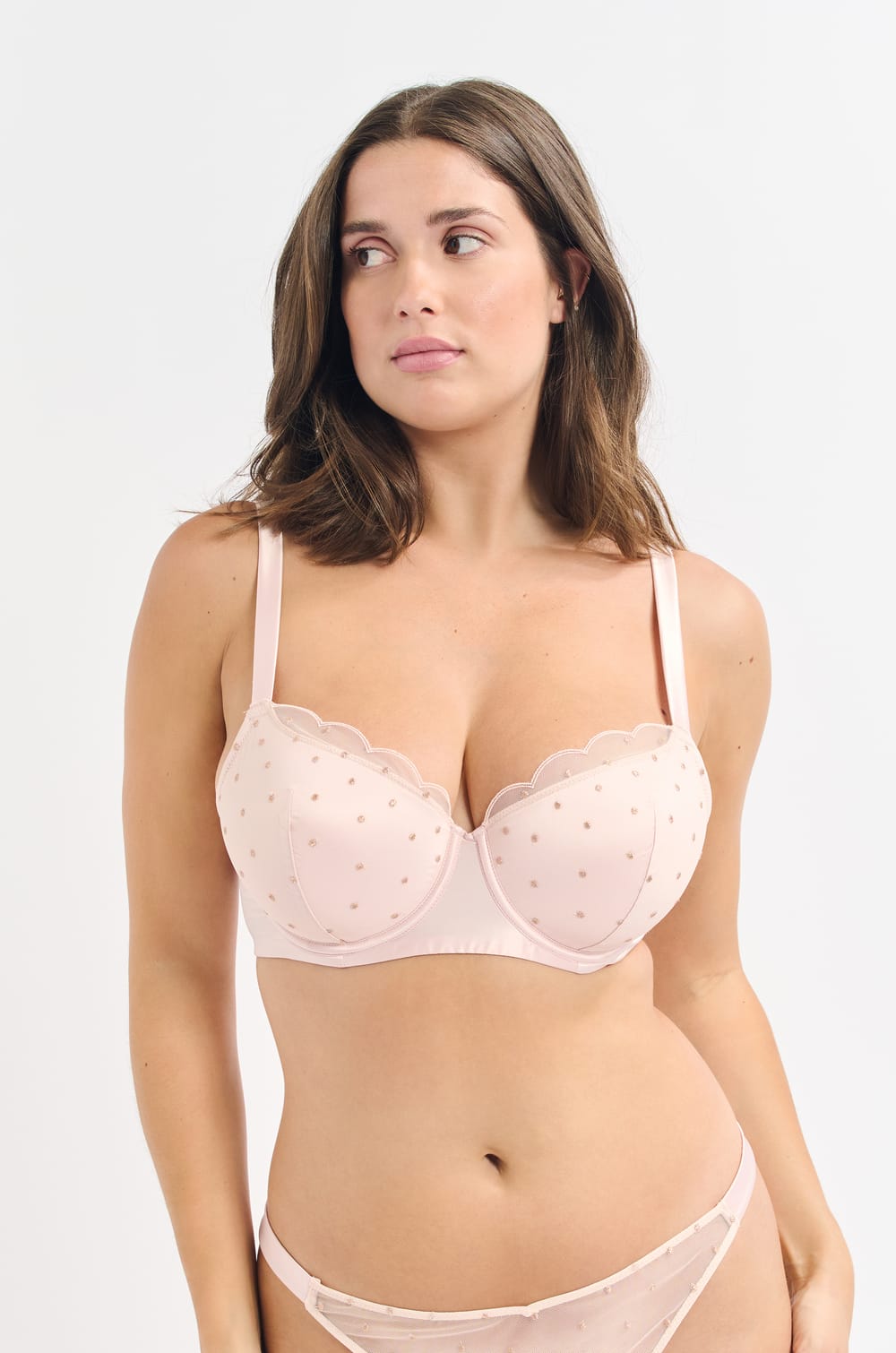 Soutien-gorge N.4 - Le coques fines avec broderie;${refinementColor}