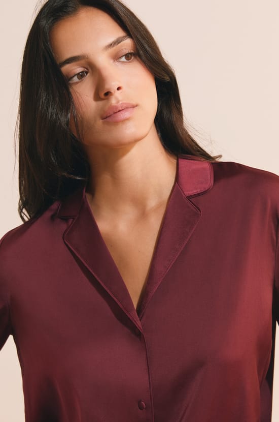 Chemise de pyjama satin&eacute;e;${refinementColor}