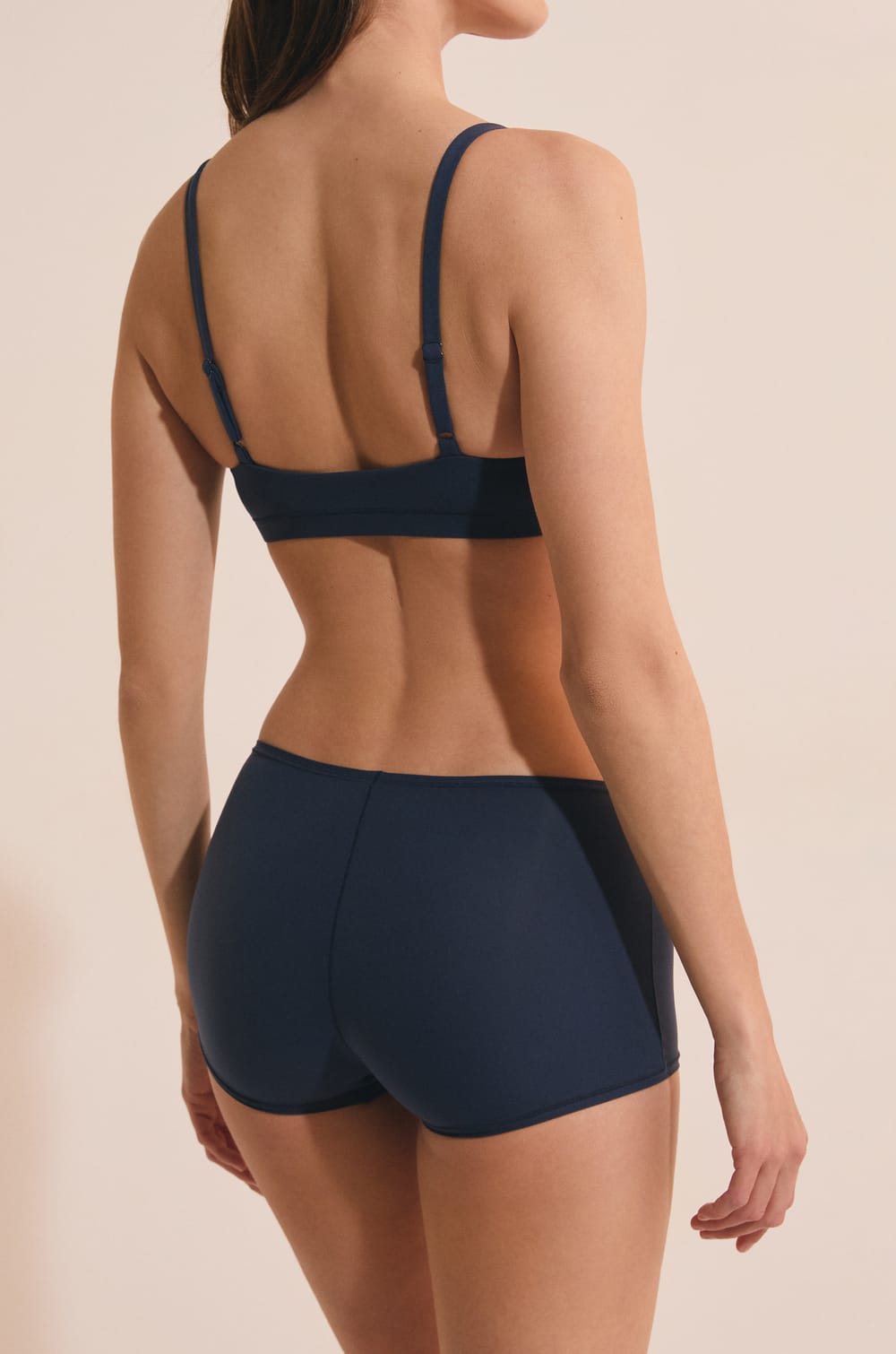 Shorty en microfibre;${refinementColor}