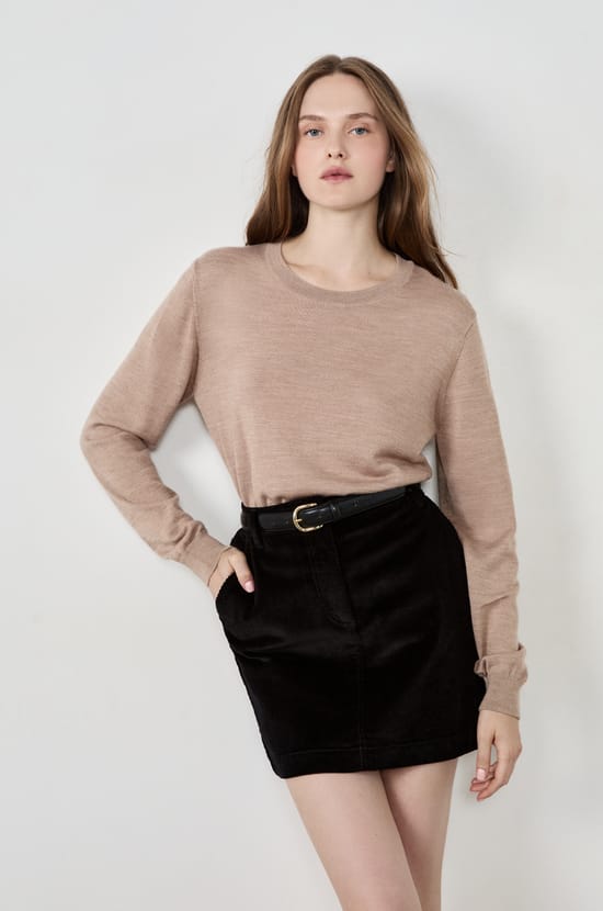 Short Velvet Skirt;${refinementColor}