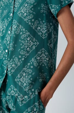 Camisa de pijama estampada de manga corta;${refinementColor}