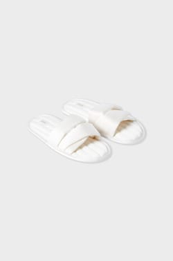 Satin flip-flop slippers;${refinementColor}