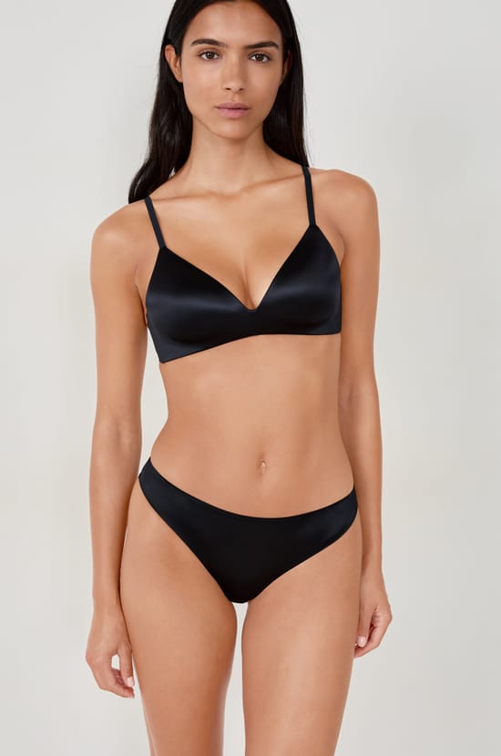 Wireless Triangle Bra;${refinementColor}