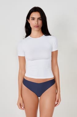 Tanga en microfibre;${refinementColor}
