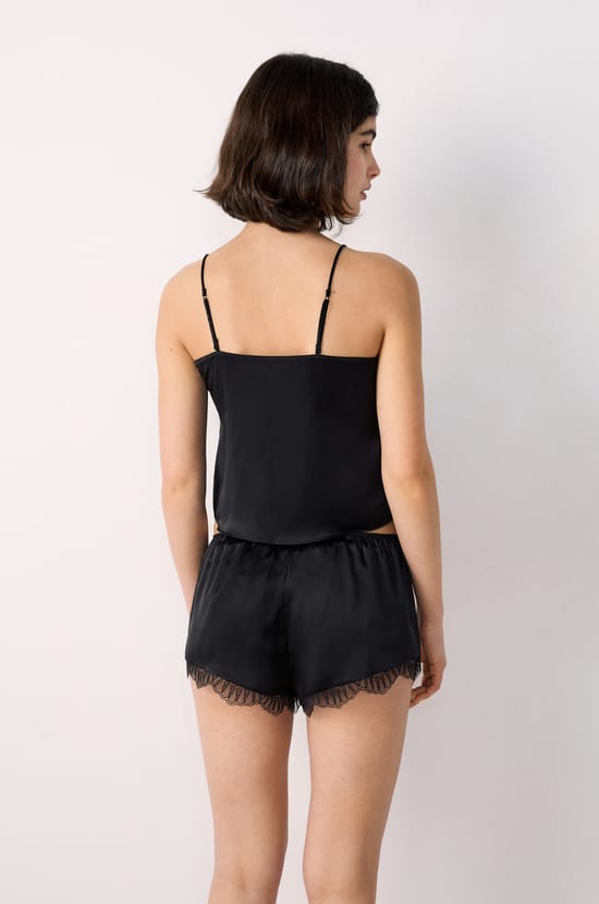 Short en soie détails dentelle;${refinementColor}