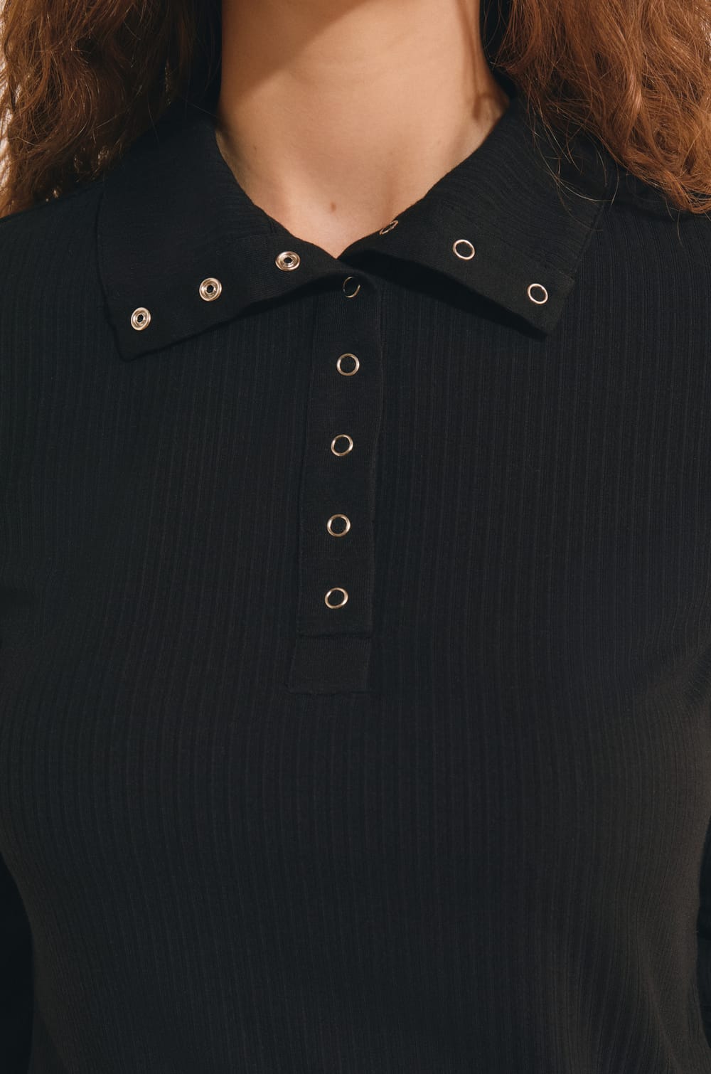 T-shirt manches longues avec boutons;${refinementColor}