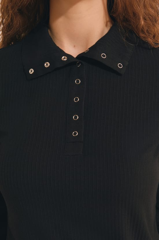 T-shirt manches longues avec boutons;${refinementColor}