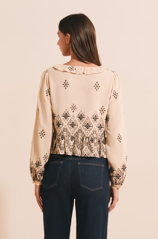 Chemise avec d&eacute;tails en broderie;${refinementColor}