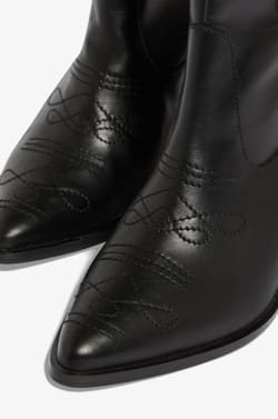 Bottes santiags;${refinementColor}