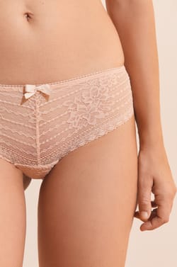 Lace Boyshorts;${refinementColor}