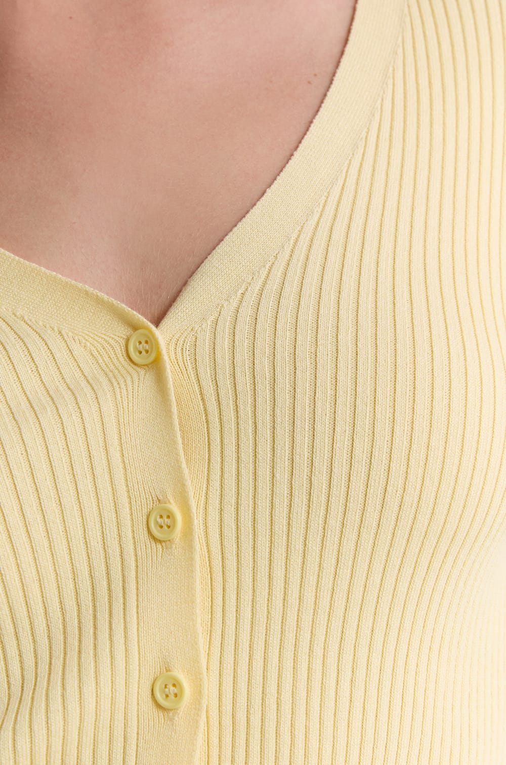 Pull cardigan manches longues en maille c&ocirc;tel&eacute;e;${refinementColor}