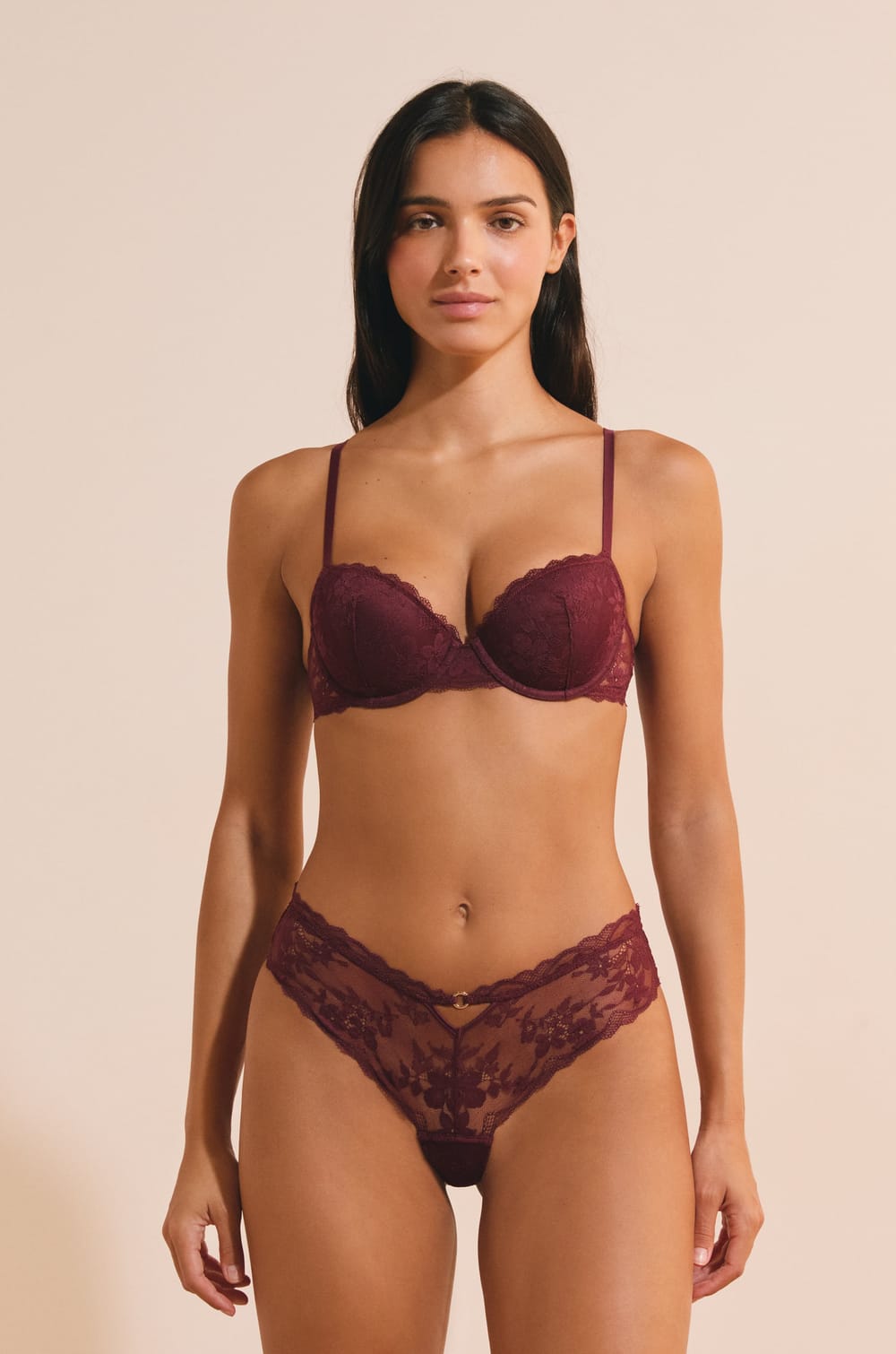 Shorty avec broderie;${refinementColor}