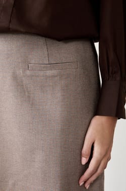 Straight Skirt;${refinementColor}