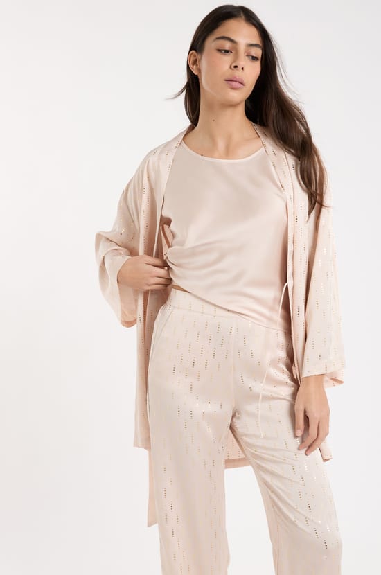 Pyjama 3 pi&egrave;ces satin&eacute;;${refinementColor}