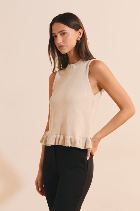 Pull &agrave; manches courtes avec volant &agrave; la taille;${refinementColor}