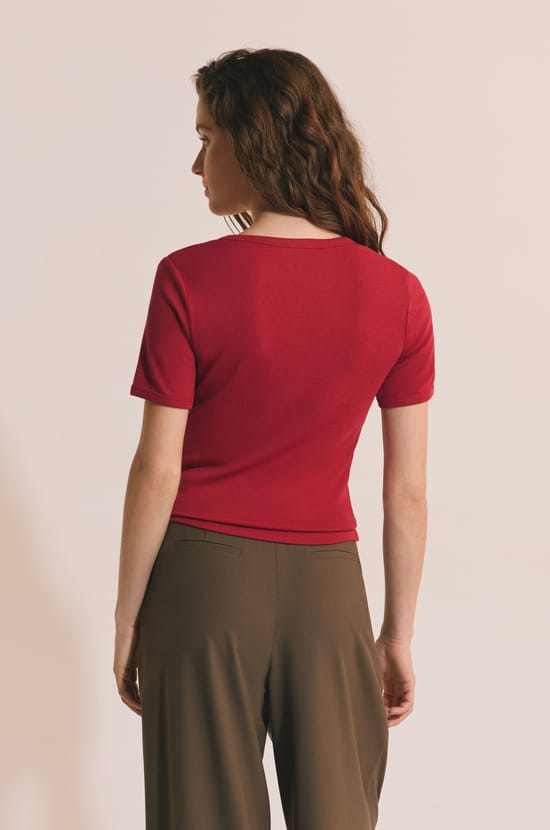 T-shirt &agrave; col V avec coton modal;${refinementColor}