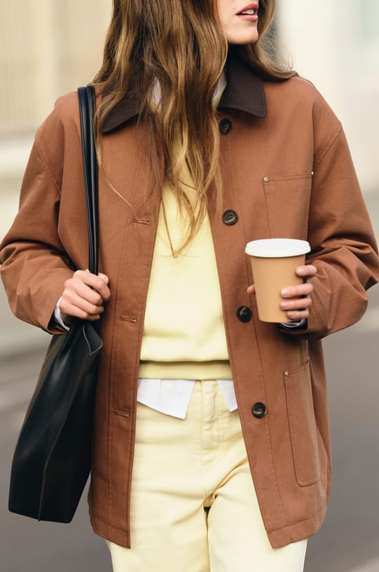 Mid-length velvet collar jacket;${refinementColor}