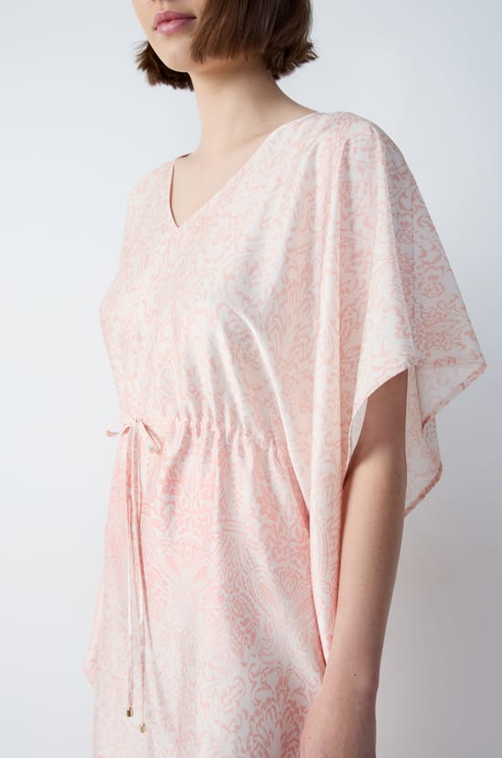Chemise de nuit satiné à motifs;${refinementColor}