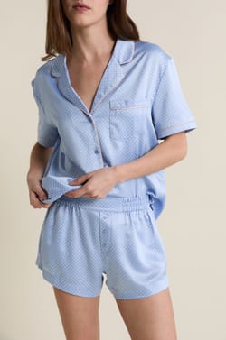 Short de pyjama satin&eacute; &agrave; pois;${refinementColor}