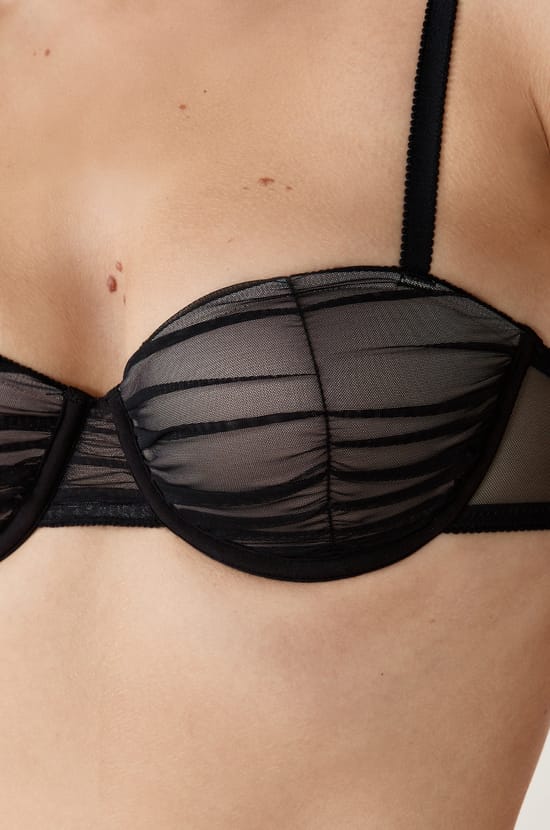 Balconette bra in tulle;${refinementColor}